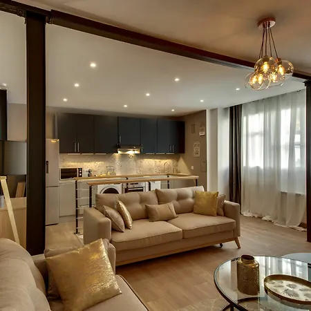 Beautiful Triplex In The Center Of Apartment Paris